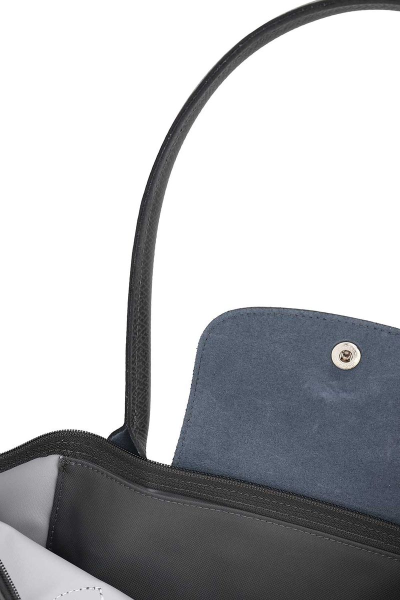 27842667000198-L1899919P66-P66-Le-Pliage-Green-Shoulder-Bag-L_6.JPG
